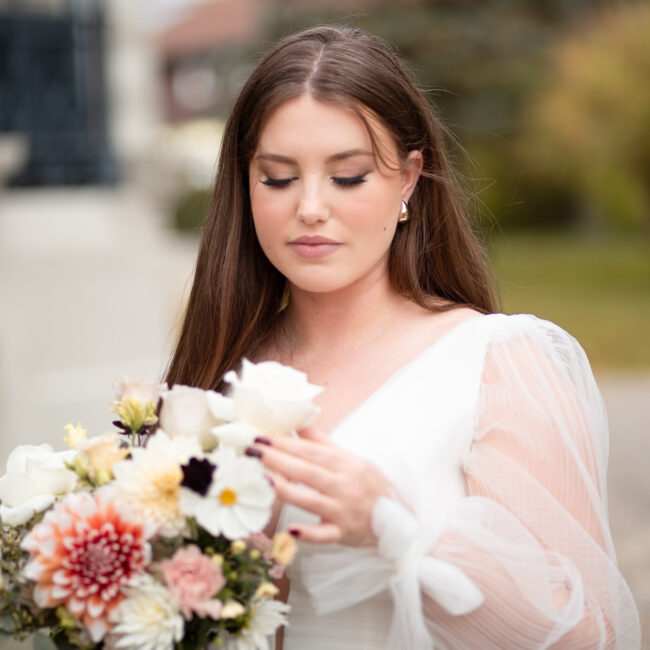 Expérience mariage pour une mariée d'Immersion Mariage. La villa des Hêtres Pourpres dans le Haut-rhin à accueilli ce salon pas comme les autres.