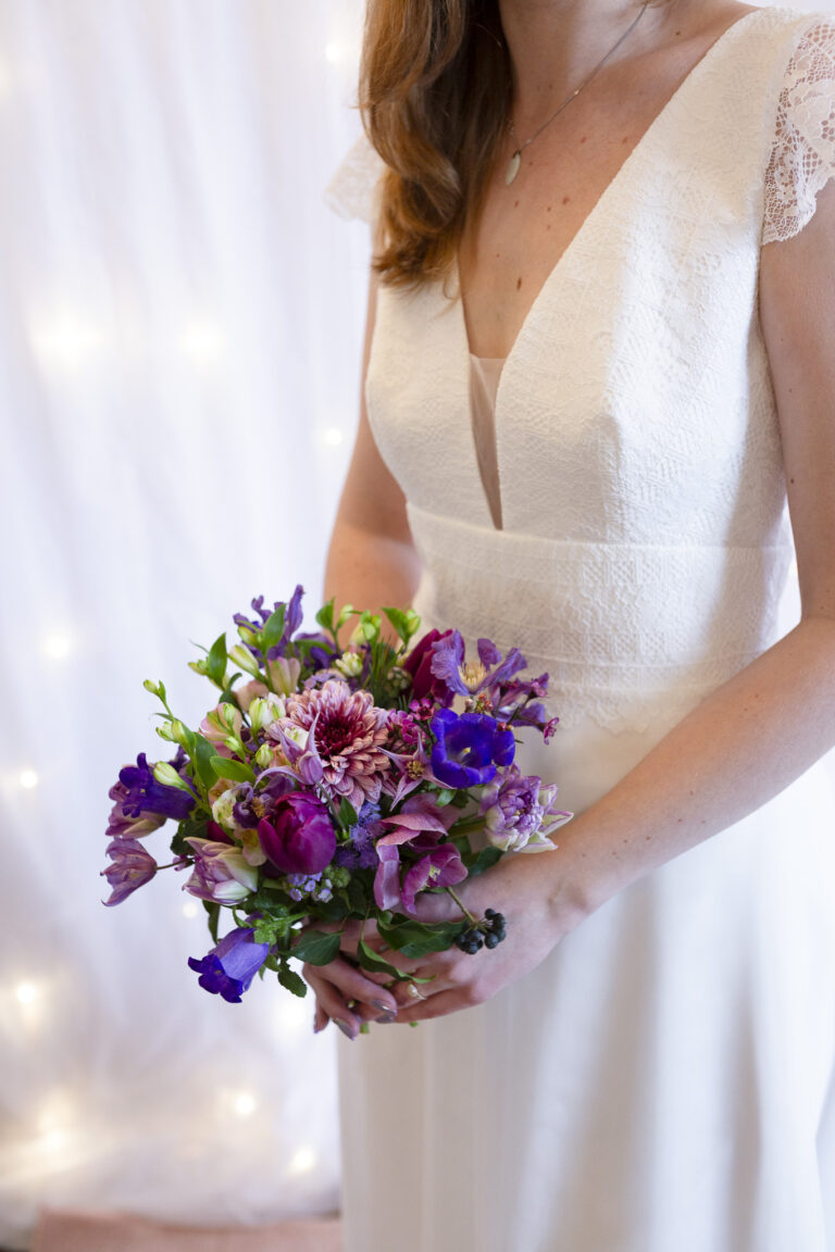 bouquet de marié lors d'un parcours d'immersion mariage